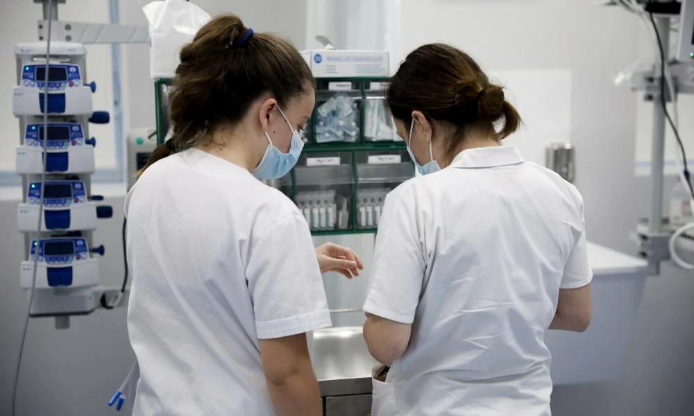 Επιχείρηση «Ελευθερία»: Πλήρως εμβολιασμένο το 76% των εργαζομένων στο δημόσιο τομέα